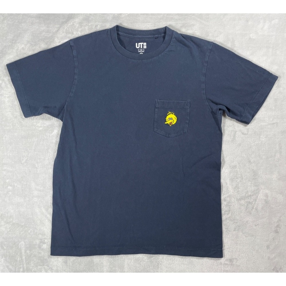 KAWS Sesame Street Uniqlo UT T-Shirt Men S Navy Big Bird Pocket Graphic Tee